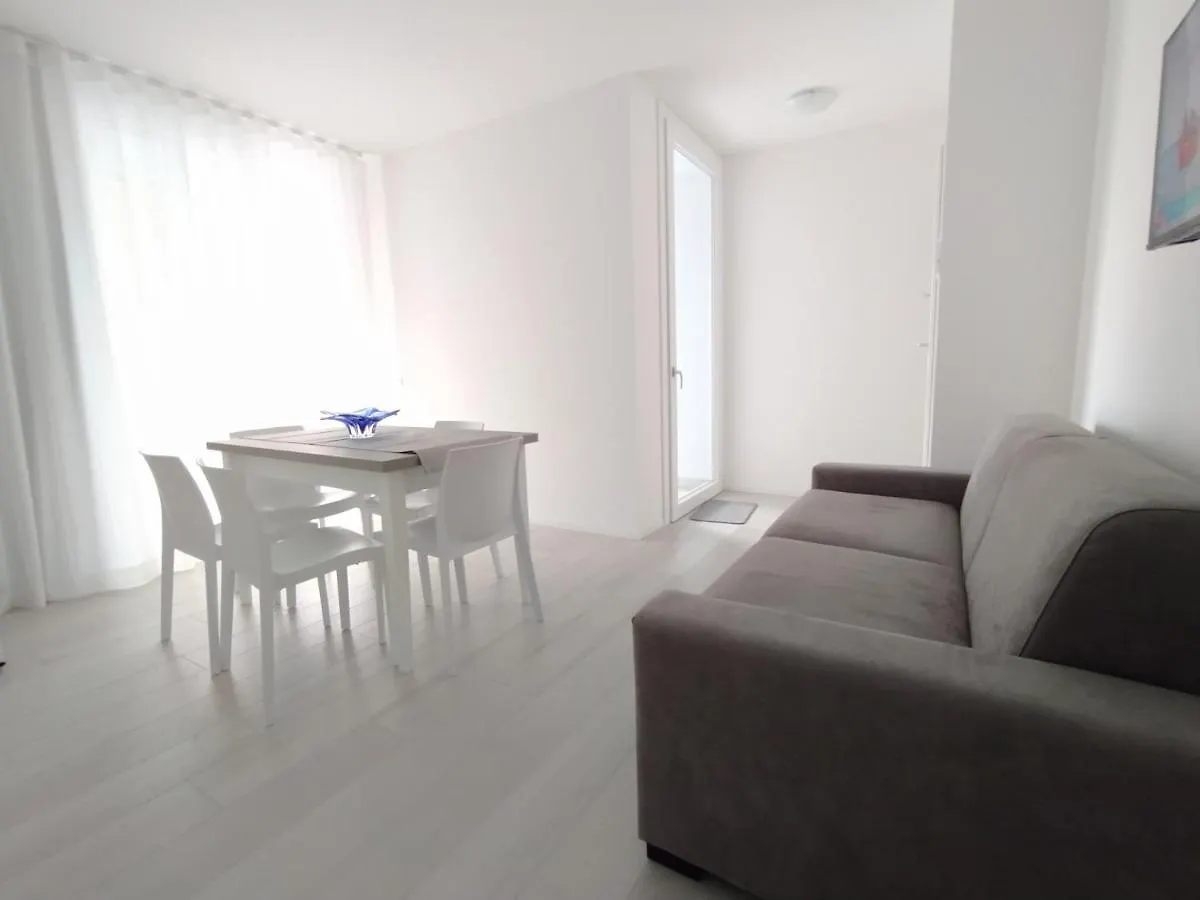 Jesolo Appartamenti F2 - Ocean Blue Apartment Lido di Jesolo